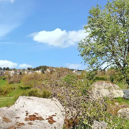Dom wakacyjny Maison De Charme Avec Vue Sur La Montagne A Albaret-Sainte-Marie