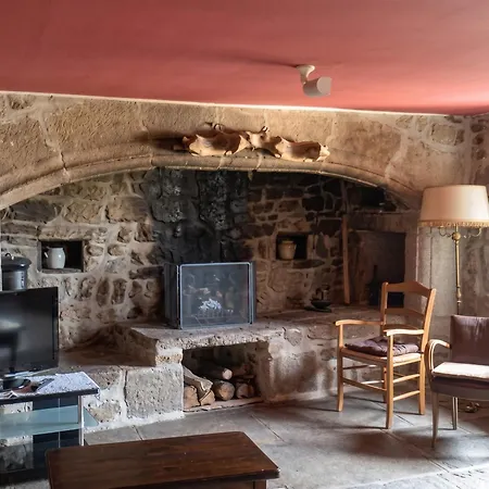 Dom wakacyjny Maison De Charme Avec Vue Sur La Montagne A Albaret-Sainte-Marie